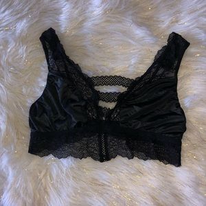 Victoria Secret Womens Bra Lace Strappy Black M